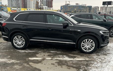 Volkswagen Touareg III, 2021 год, 8 000 000 рублей, 2 фотография