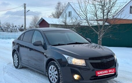 Chevrolet Cruze II, 2013 год, 785 000 рублей, 3 фотография