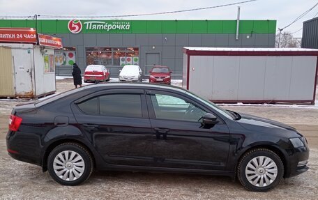 Skoda Octavia, 2017 год, 1 300 000 рублей, 8 фотография