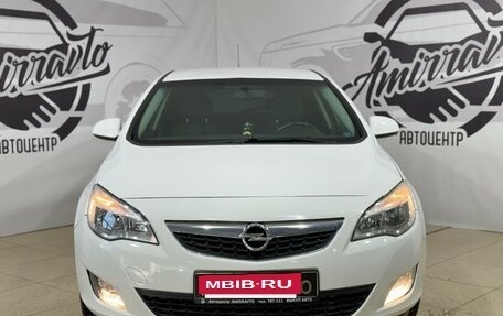 Opel Astra J, 2011 год, 875 000 рублей, 2 фотография