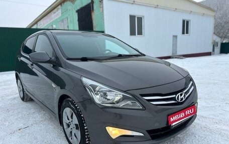 Hyundai Solaris II рестайлинг, 2014 год, 1 050 000 рублей, 2 фотография