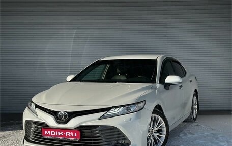 Toyota Camry, 2019 год, 3 150 000 рублей, 1 фотография