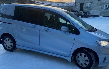 Honda Freed I, 2012 год, 1 200 000 рублей, 3 фотография