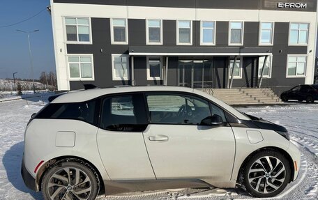 BMW i3 I01 рестайлинг, 2017 год, 2 000 000 рублей, 2 фотография