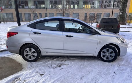 Hyundai Solaris II рестайлинг, 2012 год, 825 000 рублей, 3 фотография