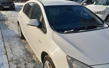 Opel Astra J, 2010 год, 750 000 рублей, 4 фотография