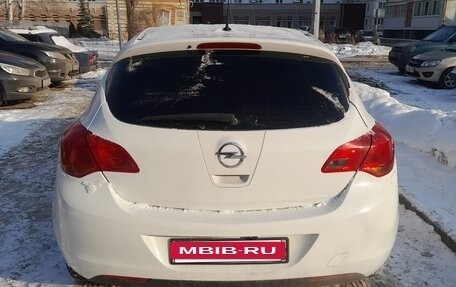 Opel Astra J, 2010 год, 750 000 рублей, 13 фотография