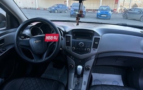 Chevrolet Cruze II, 2011 год, 800 000 рублей, 8 фотография