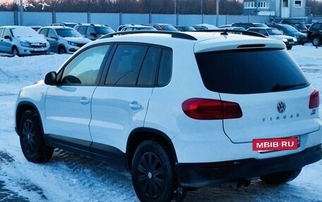 Volkswagen Tiguan I, 2015 год, 989 000 рублей, 4 фотография