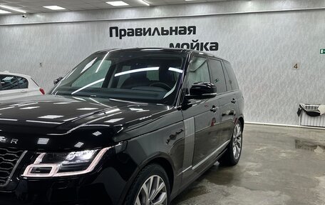 Land Rover Range Rover IV рестайлинг, 2018 год, 7 700 000 рублей, 4 фотография