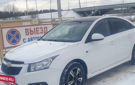 Chevrolet Cruze II, 2011 год, 650 000 рублей, 5 фотография