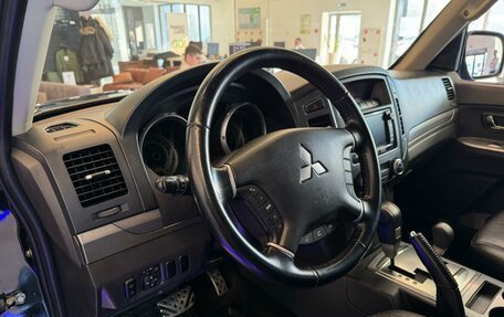 Mitsubishi Pajero IV, 2013 год, 1 885 000 рублей, 12 фотография