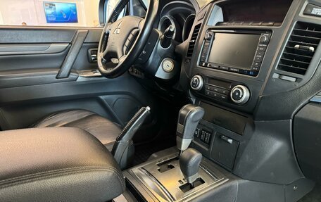 Mitsubishi Pajero IV, 2013 год, 1 885 000 рублей, 14 фотография