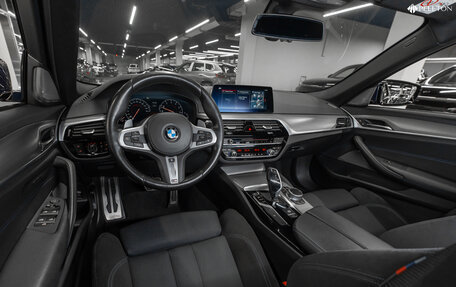 BMW 5 серия, 2018 год, 4 590 000 рублей, 8 фотография