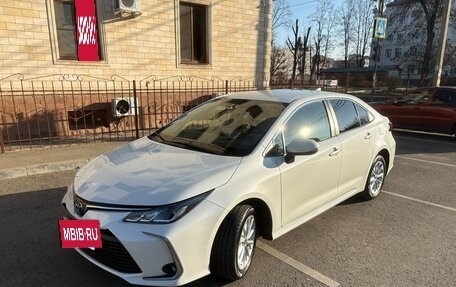 Toyota Corolla, 2019 год, 2 450 000 рублей, 3 фотография