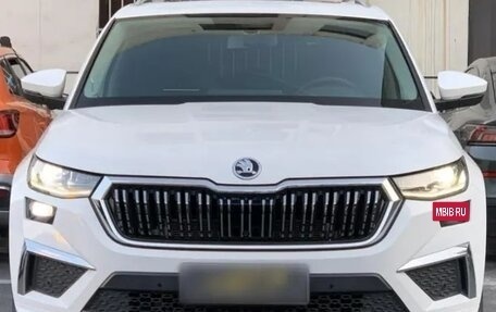 Skoda Kodiaq I, 2022 год, 2 300 000 рублей, 27 фотография