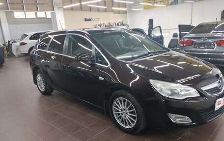 Opel Astra J, 2012 год, 870 000 рублей, 5 фотография