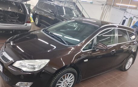 Opel Astra J, 2012 год, 870 000 рублей, 15 фотография