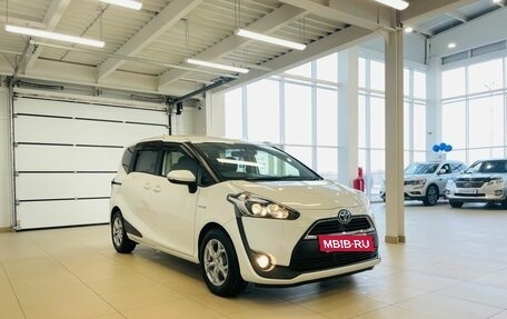 Toyota Sienta II, 2018 год, 1 949 000 рублей, 8 фотография