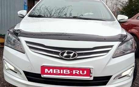 Hyundai Solaris II рестайлинг, 2015 год, 1 240 000 рублей, 12 фотография