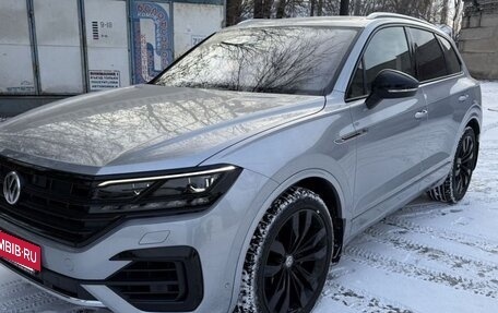 Volkswagen Touareg III, 2018 год, 5 550 000 рублей, 2 фотография