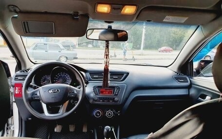 KIA Rio III рестайлинг, 2012 год, 630 000 рублей, 10 фотография