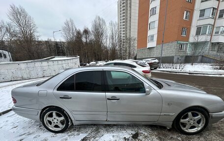 Mercedes-Benz E-Класс, 1998 год, 438 000 рублей, 5 фотография