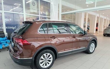 Volkswagen Tiguan II, 2021 год, 3 599 000 рублей, 1 фотография