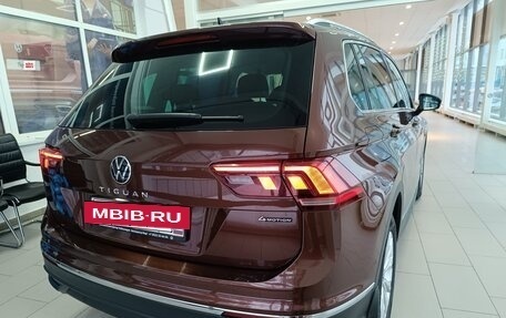 Volkswagen Tiguan II, 2021 год, 3 599 000 рублей, 7 фотография