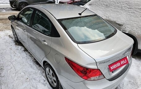 Hyundai Solaris II рестайлинг, 2013 год, 950 000 рублей, 4 фотография