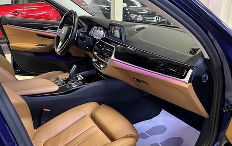 BMW 5 серия, 2019 год, 4 050 000 рублей, 11 фотография