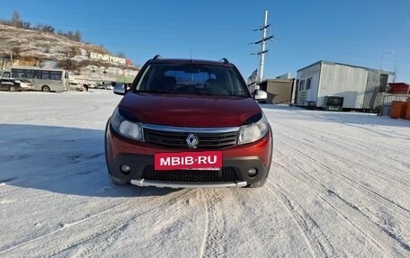 Renault Sandero I, 2012 год, 848 000 рублей, 2 фотография