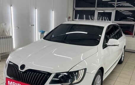 Skoda Superb III рестайлинг, 2013 год, 1 550 000 рублей, 6 фотография