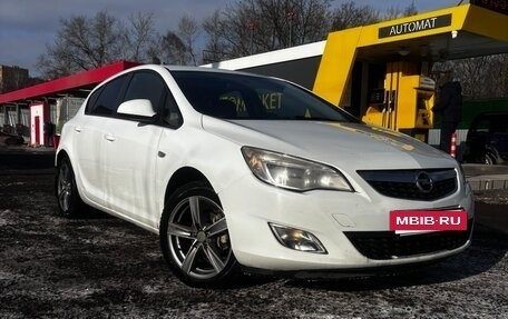 Opel Astra J, 2012 год, 730 000 рублей, 2 фотография