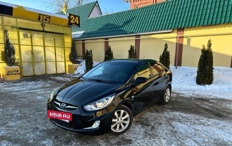 Hyundai Solaris II рестайлинг, 2014 год, 799 990 рублей, 5 фотография