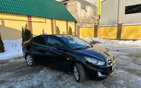 Hyundai Solaris II рестайлинг, 2014 год, 799 990 рублей, 40 фотография