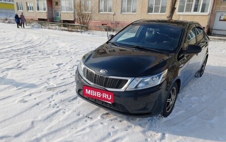 KIA Rio III рестайлинг, 2013 год, 690 000 рублей, 2 фотография