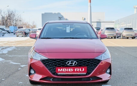 Hyundai Solaris II рестайлинг, 2021 год, 1 590 000 рублей, 2 фотография