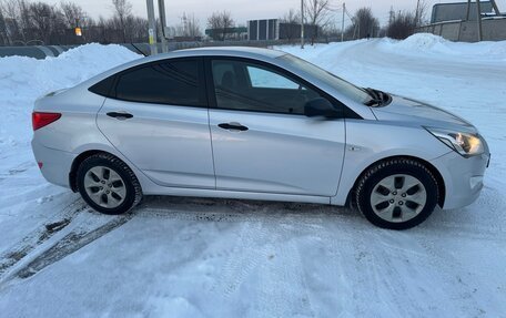 Hyundai Solaris II рестайлинг, 2014 год, 780 000 рублей, 6 фотография