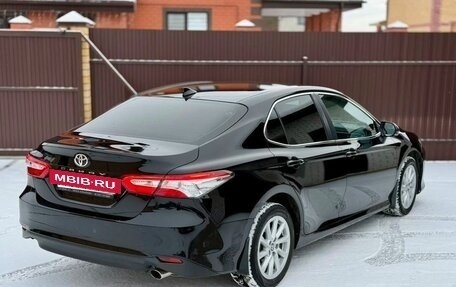 Toyota Camry, 2021 год, 3 120 000 рублей, 2 фотография