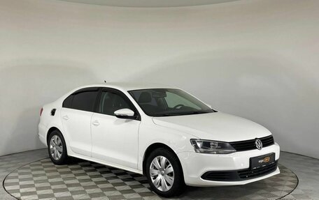 Volkswagen Jetta VI, 2013 год, 970 000 рублей, 3 фотография