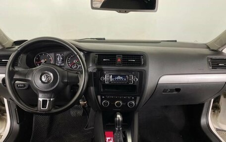 Volkswagen Jetta VI, 2013 год, 970 000 рублей, 15 фотография