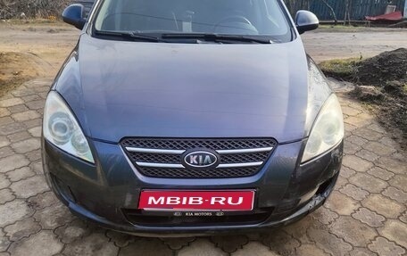 KIA cee'd I рестайлинг, 2008 год, 600 000 рублей, 1 фотография