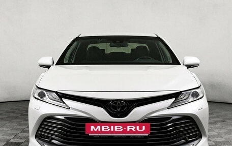 Toyota Camry, 2018 год, 3 248 000 рублей, 2 фотография