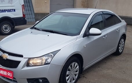 Chevrolet Cruze II, 2012 год, 680 000 рублей, 3 фотография