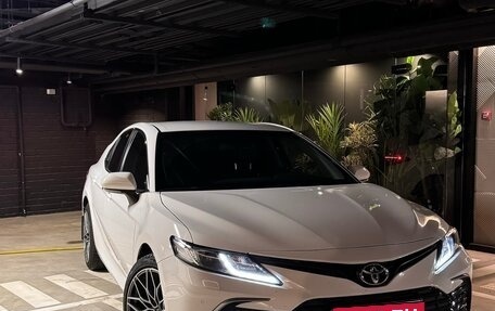 Toyota Camry, 2021 год, 3 500 000 рублей, 1 фотография