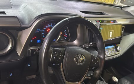 Toyota RAV4, 2014 год, 1 850 000 рублей, 3 фотография