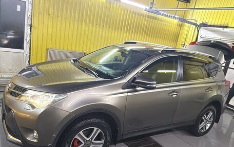 Toyota RAV4, 2014 год, 1 850 000 рублей, 4 фотография