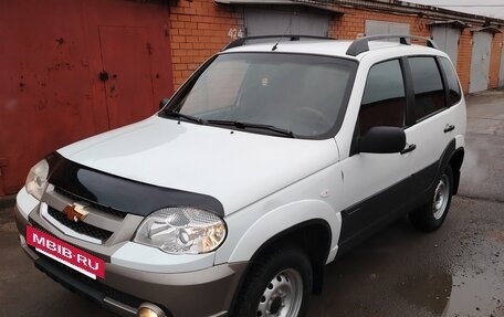 Chevrolet Niva I рестайлинг, 2012 год, 375 000 рублей, 2 фотография