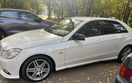 Mercedes-Benz E-Класс, 2010 год, 1 450 000 рублей, 1 фотография